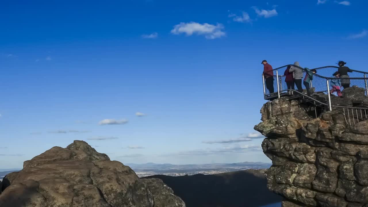 山峰峰顶时光流逝视频素材