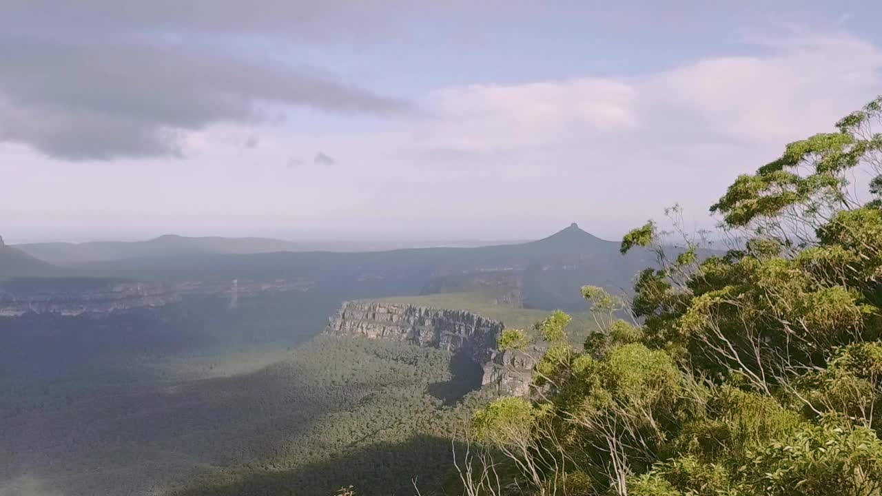 澳大利亚新南威尔士州南部的山脉和山谷全景图视频素材