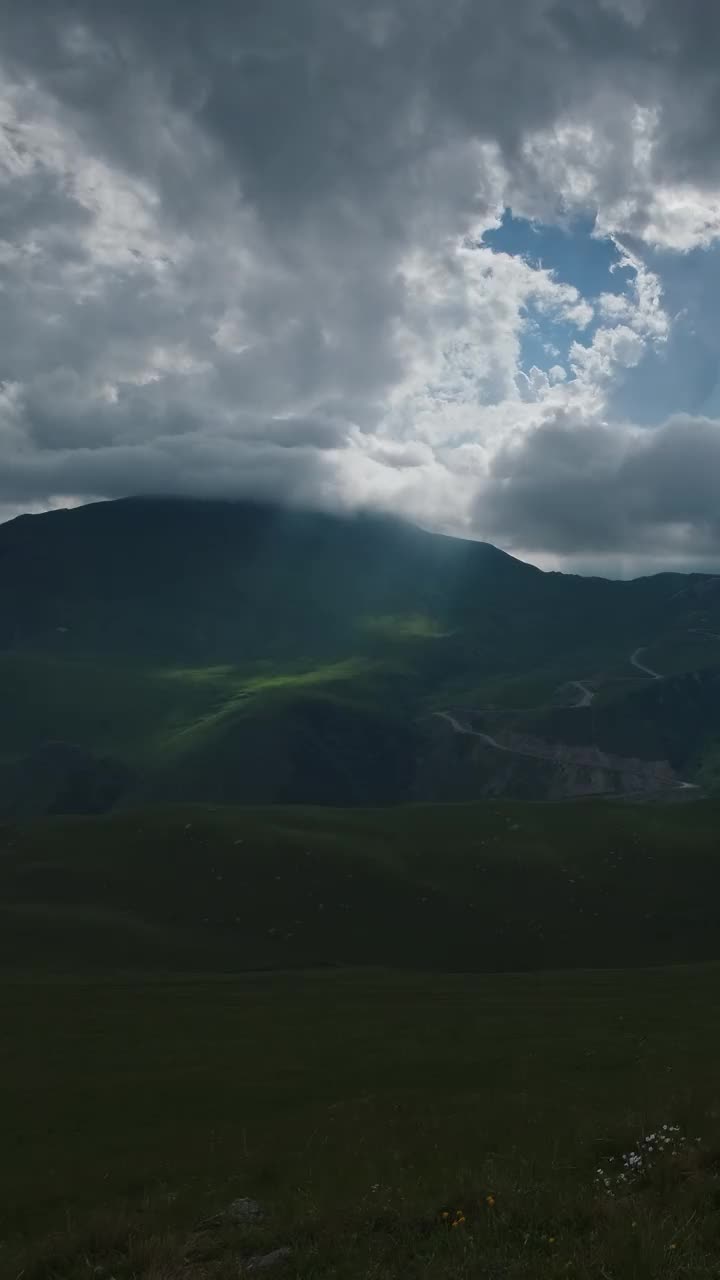 山景与阳光视频素材