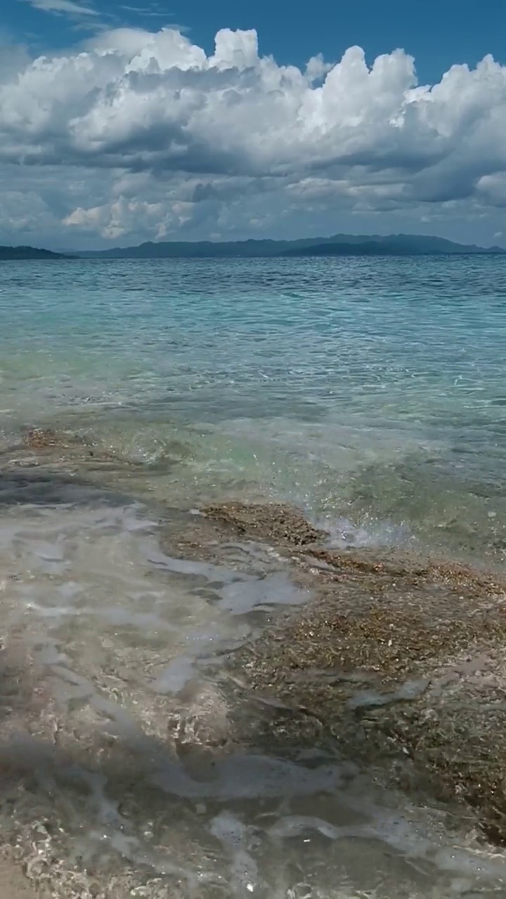 热带岛屿夏季的美丽海滩视频素材