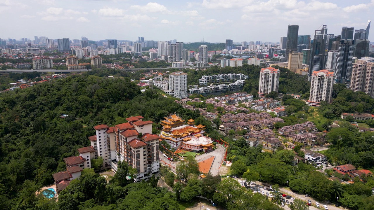 吉隆坡天后寺鸟瞰图视频素材