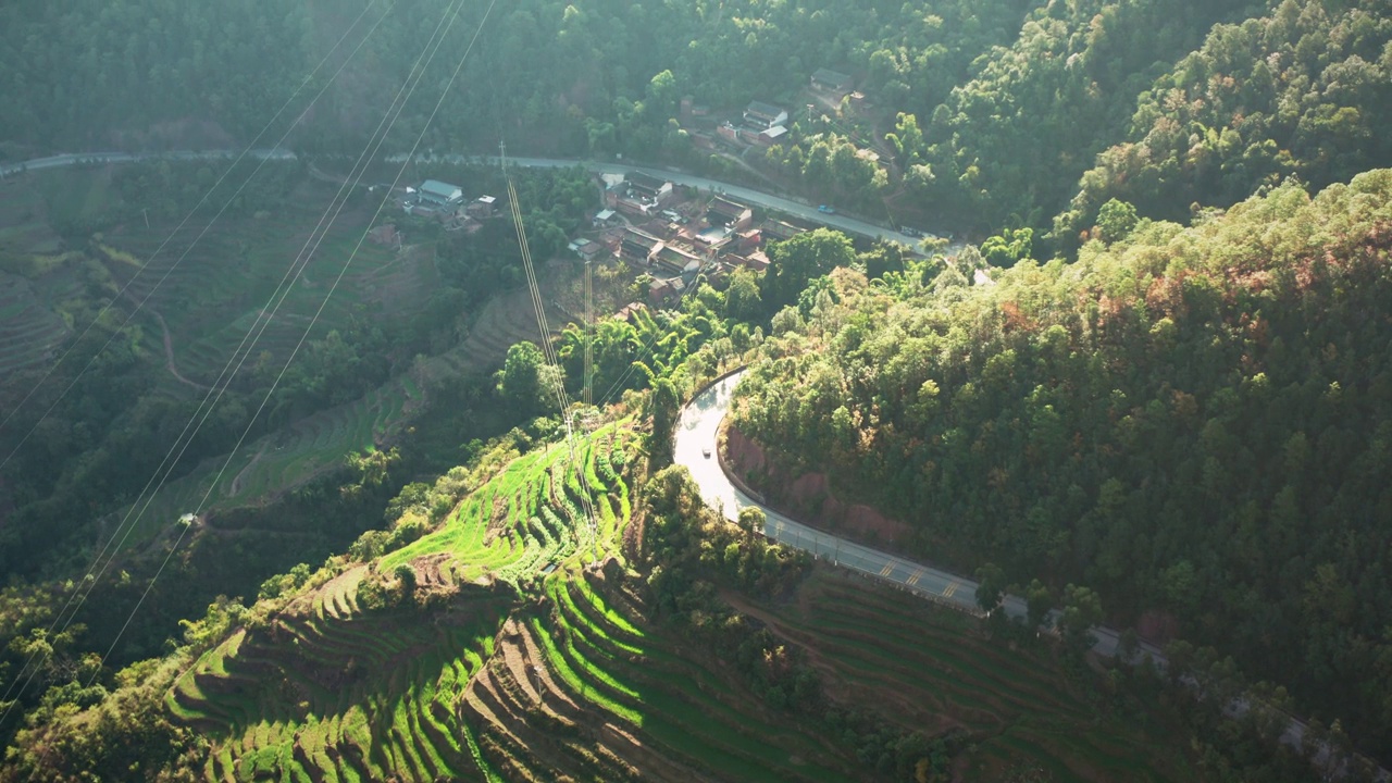 山路鸟瞰图视频素材