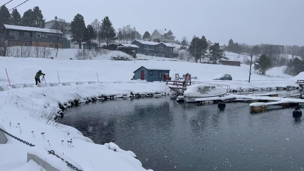 挪威特罗姆瑟的雪景和海岸线视频素材