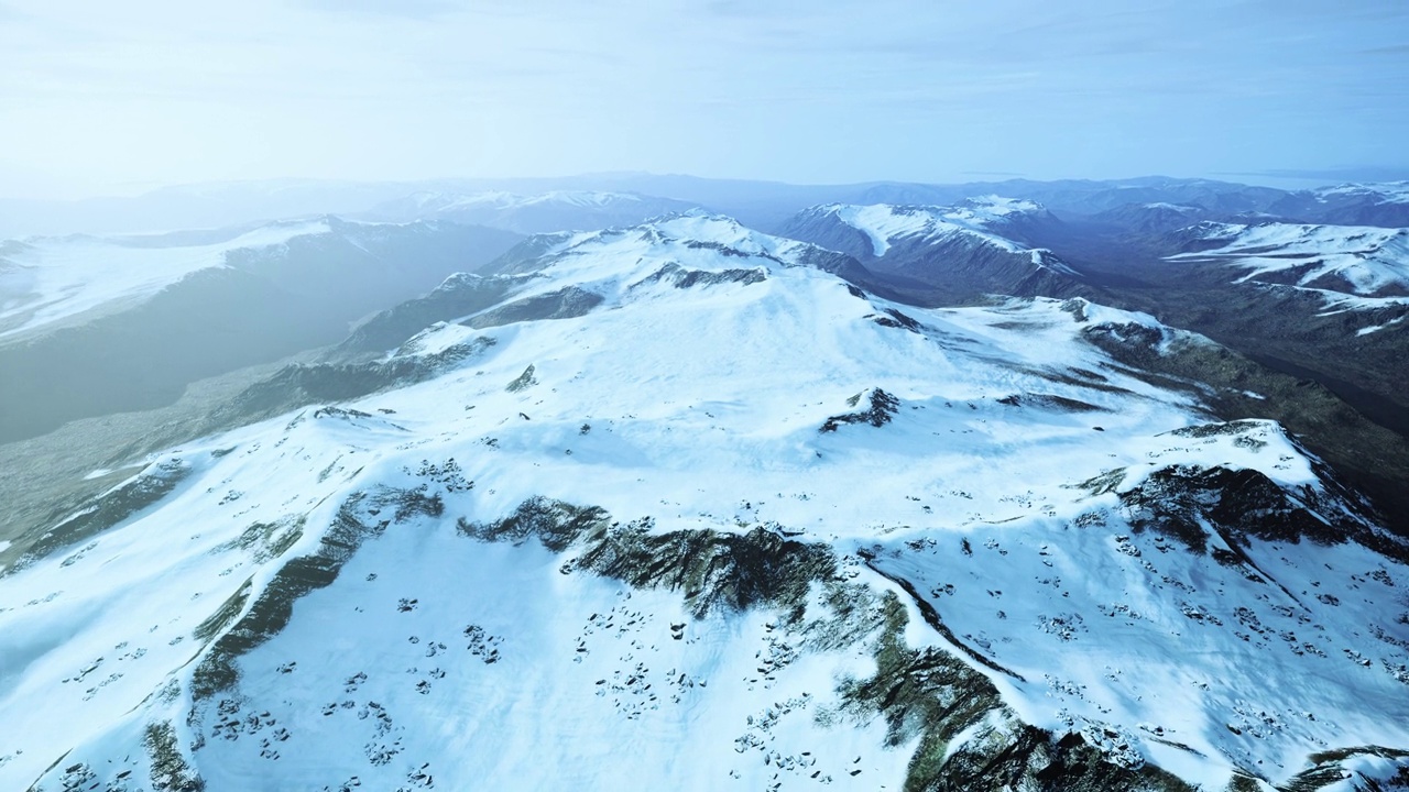 夏季火山岩石上留下的大片积雪视频素材