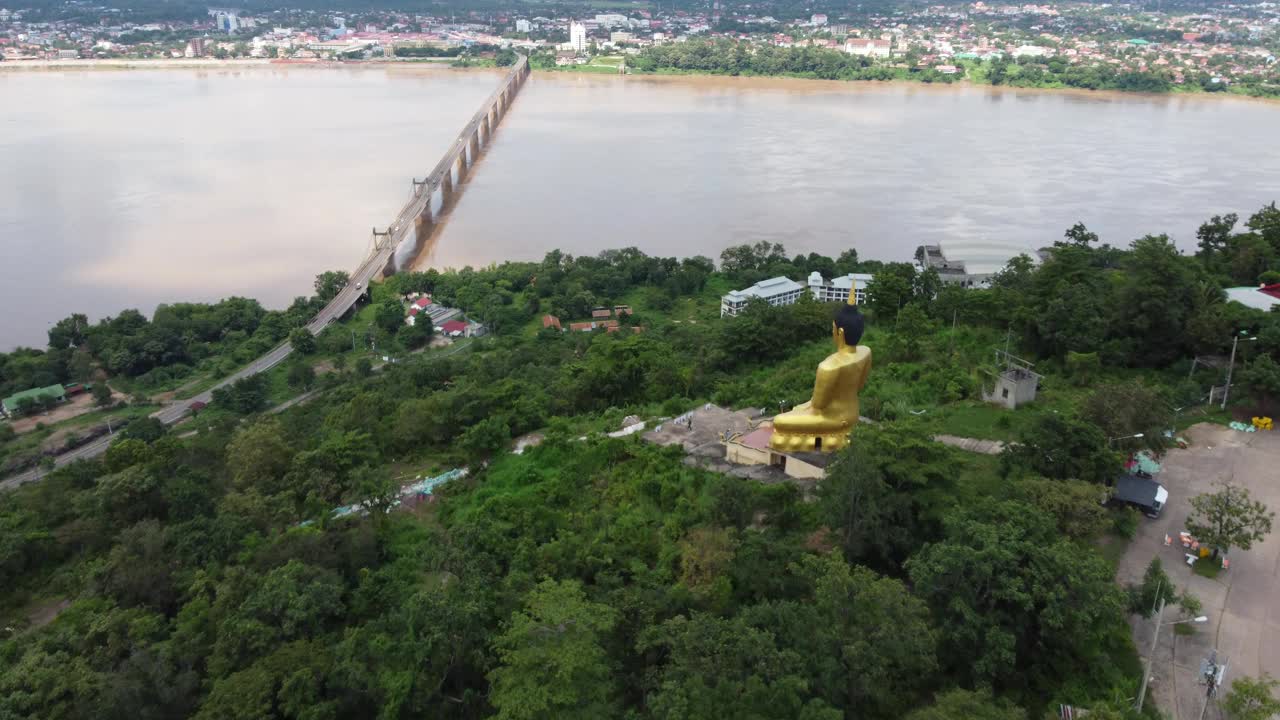 老挝巴塞市的雨季视频下载