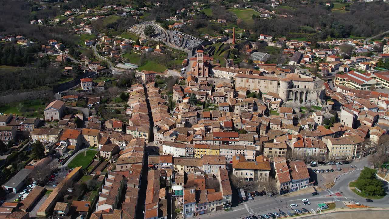 Aerial around the old town of the city La Voulte-sur-Rhône视频下载