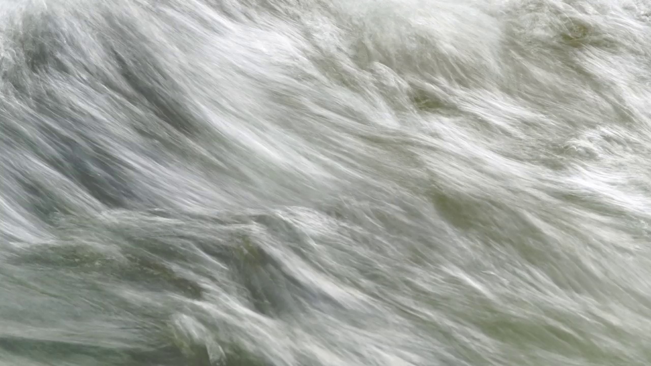 山间水流湍急视频下载