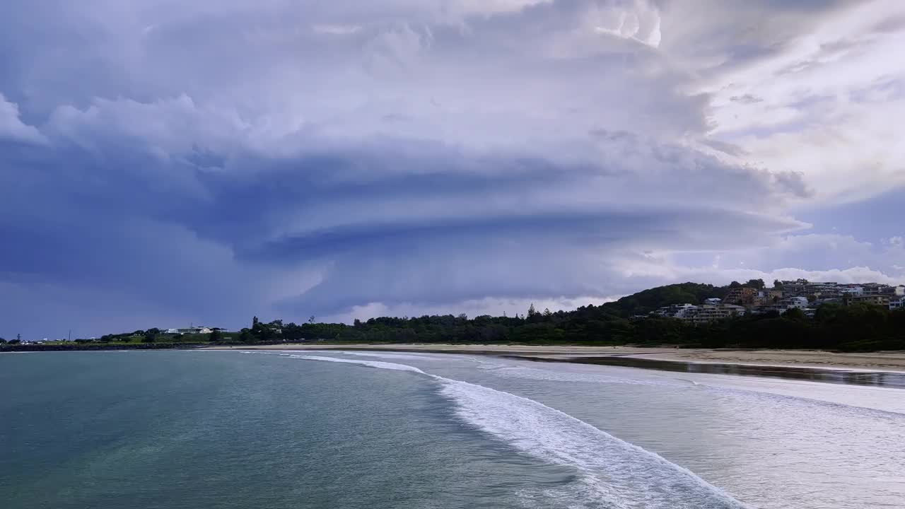 强大的雷雨云视频4K视频素材