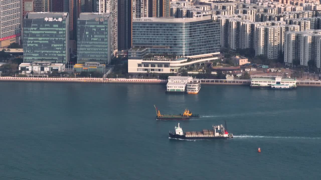 香港海上集装箱船视频素材