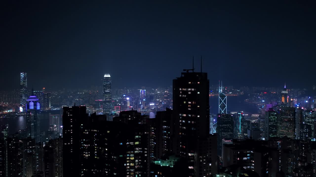 空中吊车拍摄香港夜景视频素材