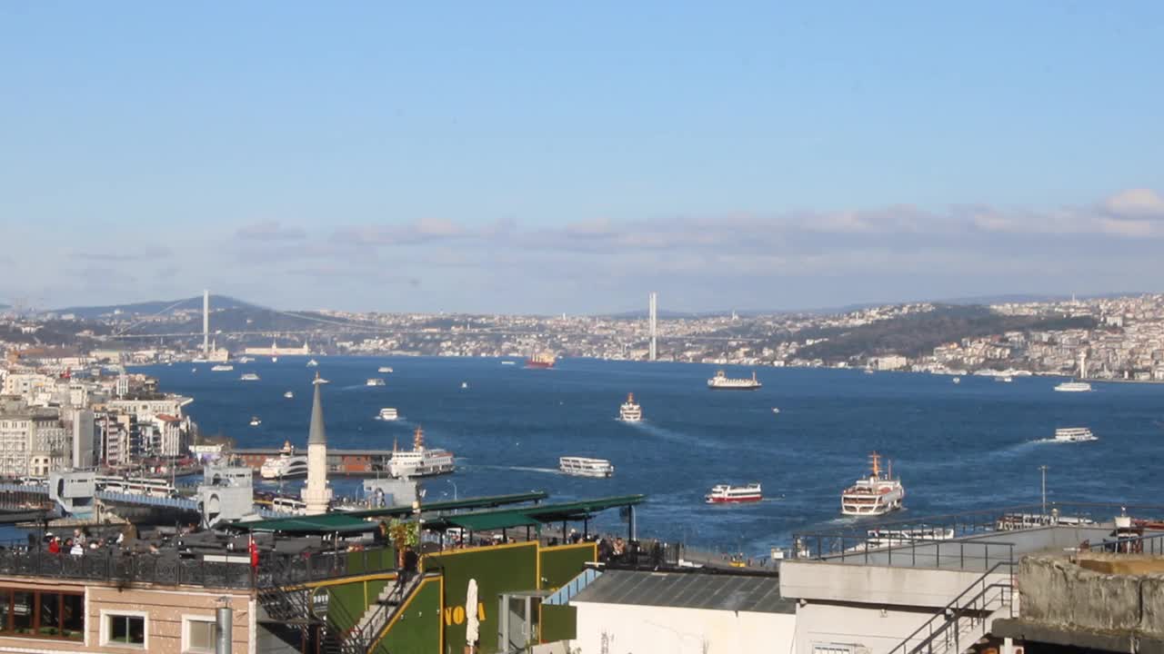 View of Istanbul from the Süleymaniye Mosque. strait traffic and maritime transport. Bosphorus Bridge and Cityscape of Istanbul.Istanbul background video .视频素材