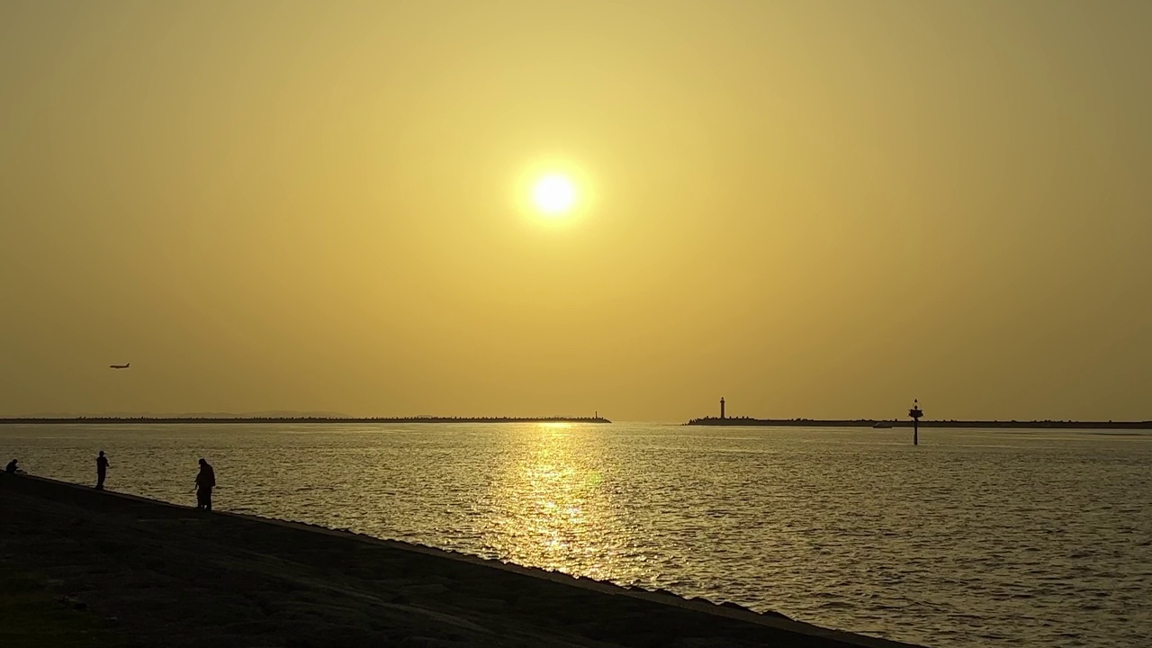 冲绳那霸南上海岸的夜景视频素材