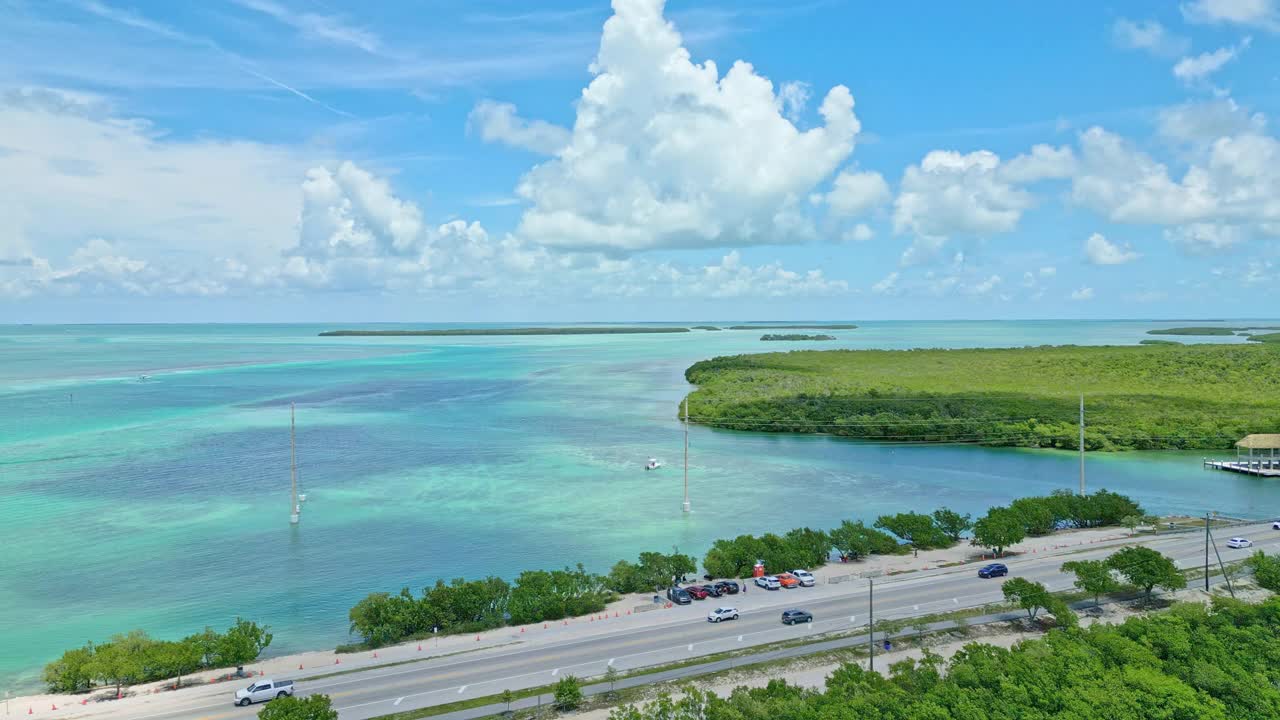 通往基韦斯特的海外高速公路鸟瞰图视频素材