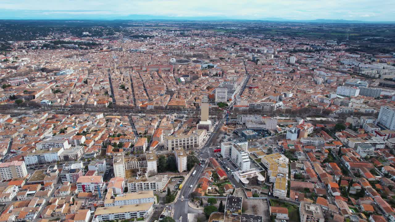 Aerial of the old town of the city Nîmes in France视频素材