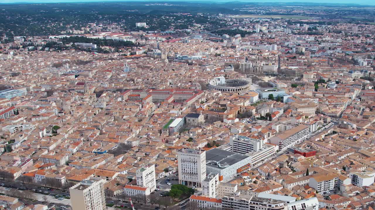 Aerial of the old town of the city Nîmes in France视频素材