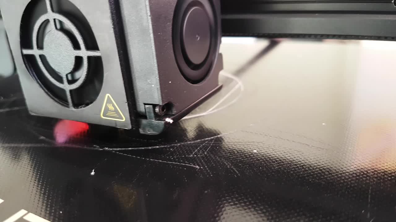 3d打印机打印塑料设计视频下载
