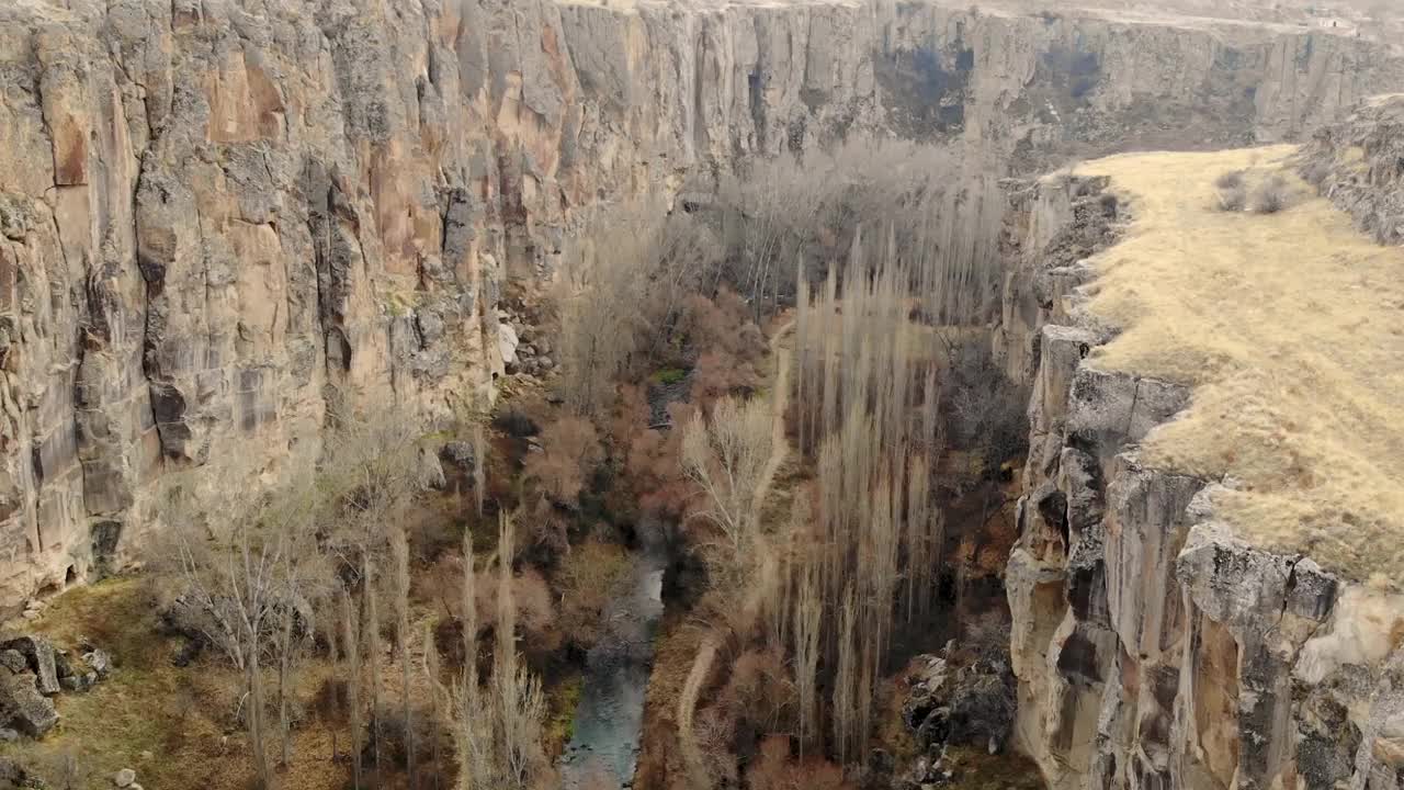 伊拉拉山谷鸟瞰图视频素材