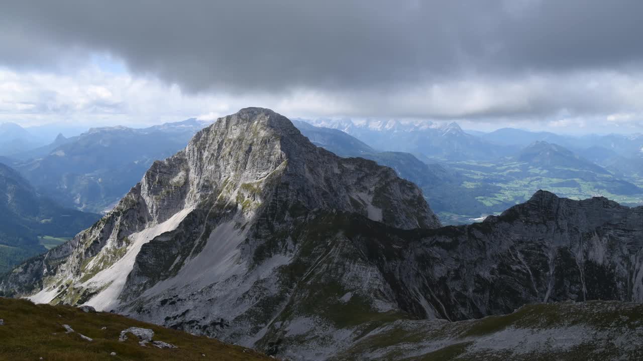 从Scheiblingstein拍摄到Großen Pyhrgas, Haller Mauern, Styria视频素材