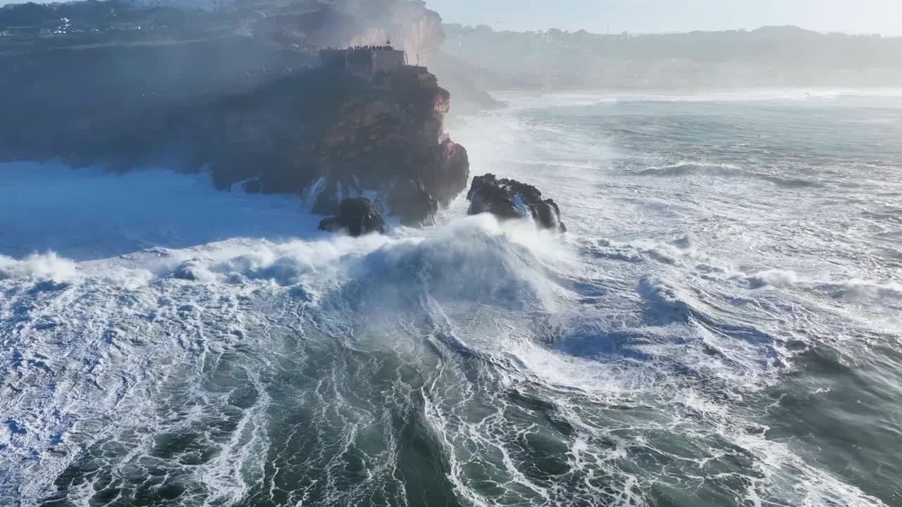 纳扎雷大浪日，葡萄牙视频素材