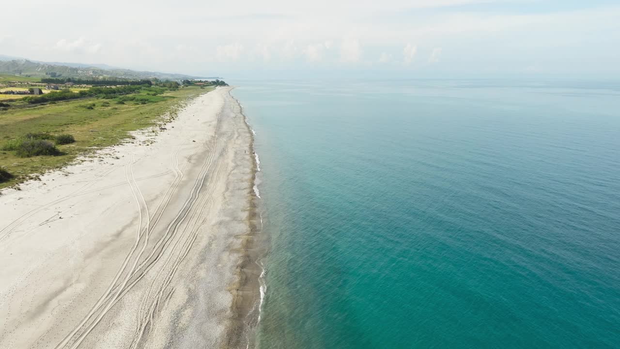 意大利海边平静空旷的海滩视频素材