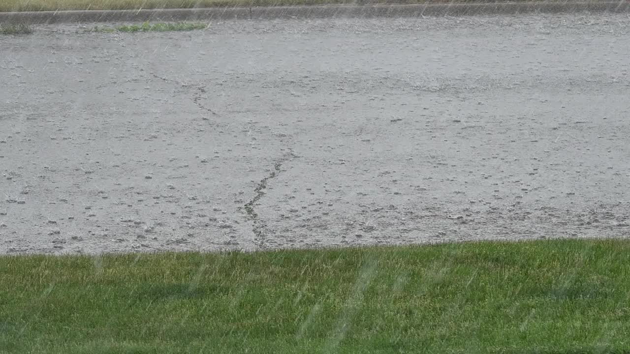 雨和冰雹视频素材