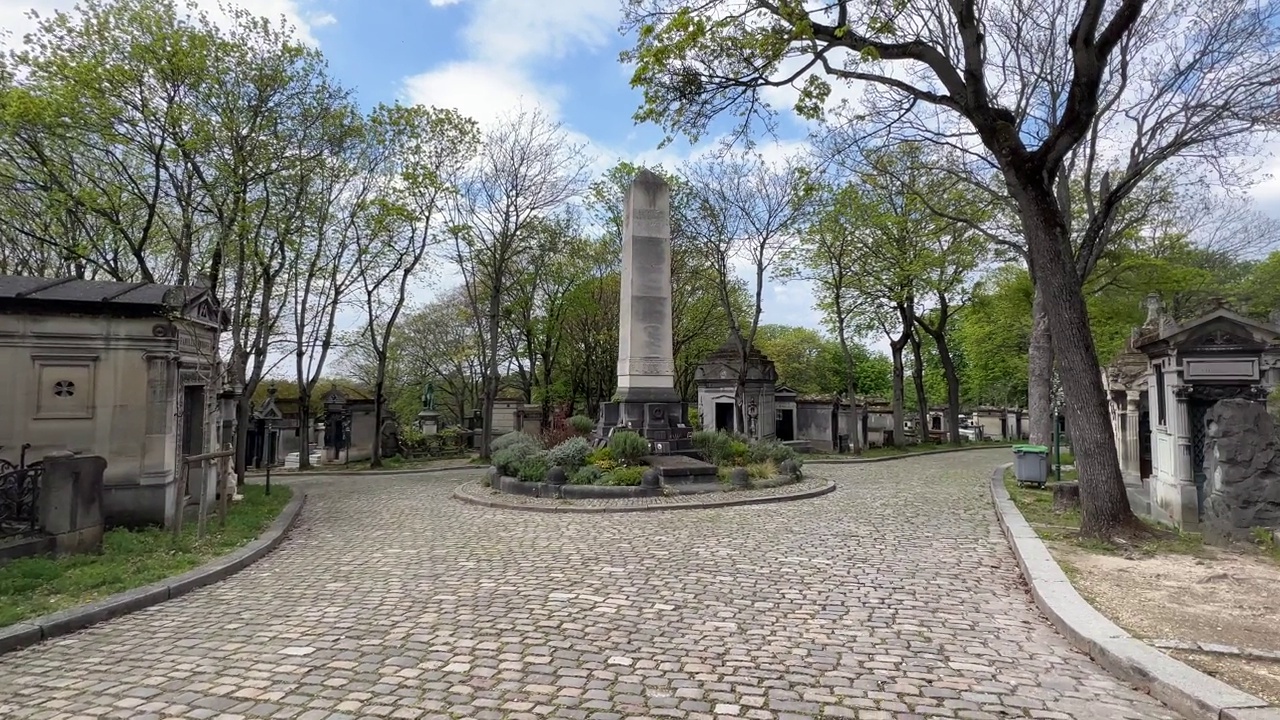 法国巴黎著名的pantore lachaise公墓视频素材