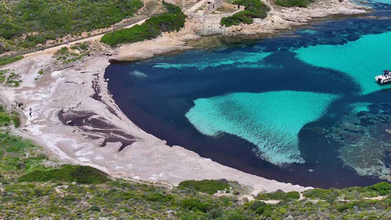 法国科西嘉岛的Revellata海岸线视频素材