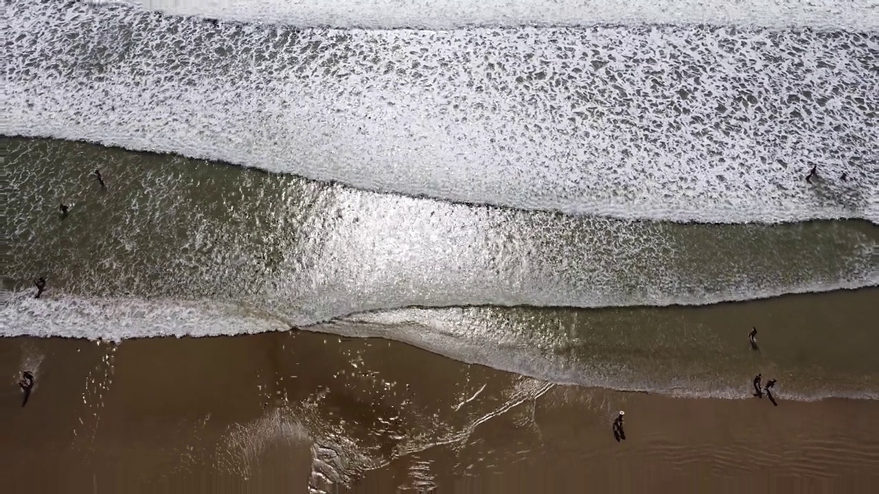 海洋、海浪、沙滩和阳光视频素材