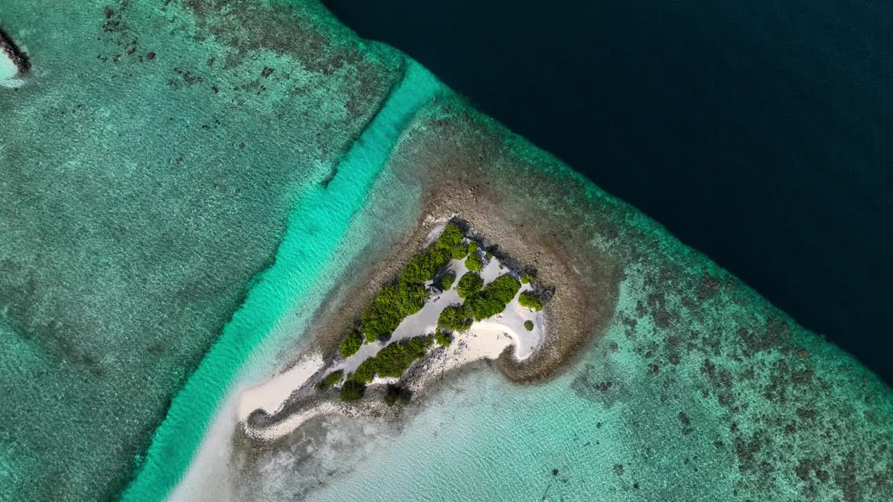 马尔代夫群岛鸟瞰图。视频素材