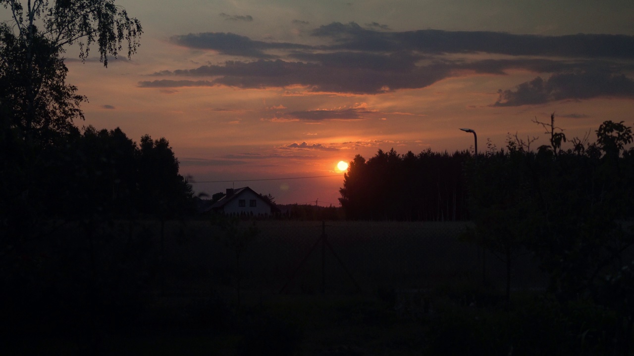 乡村的夕阳。视频素材