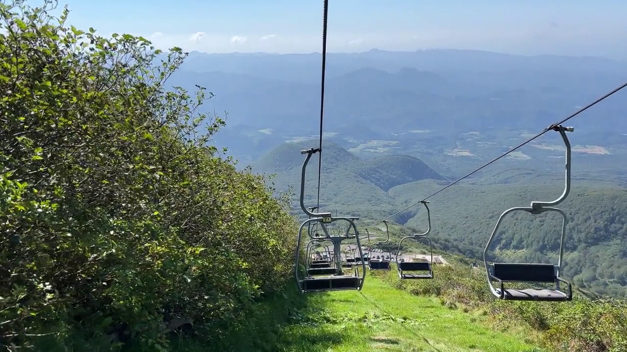 青森岩崎山电梯视频下载