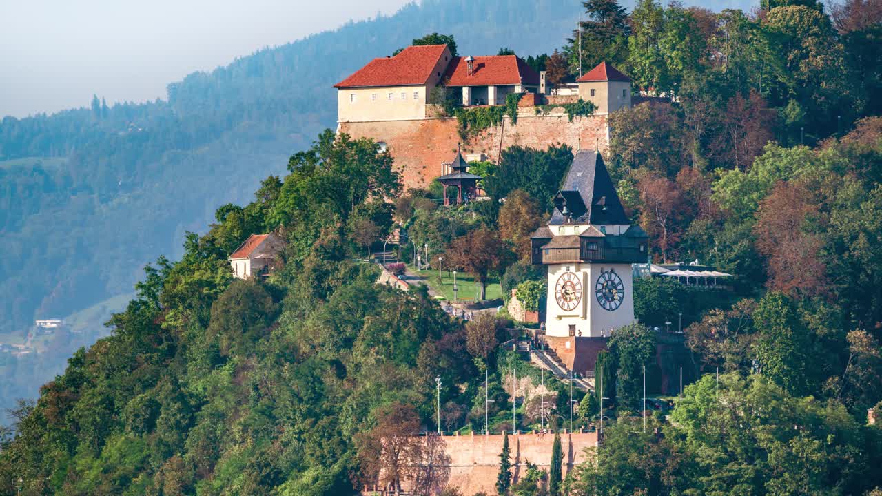 Schlossberg Uhrturm的延时视频素材