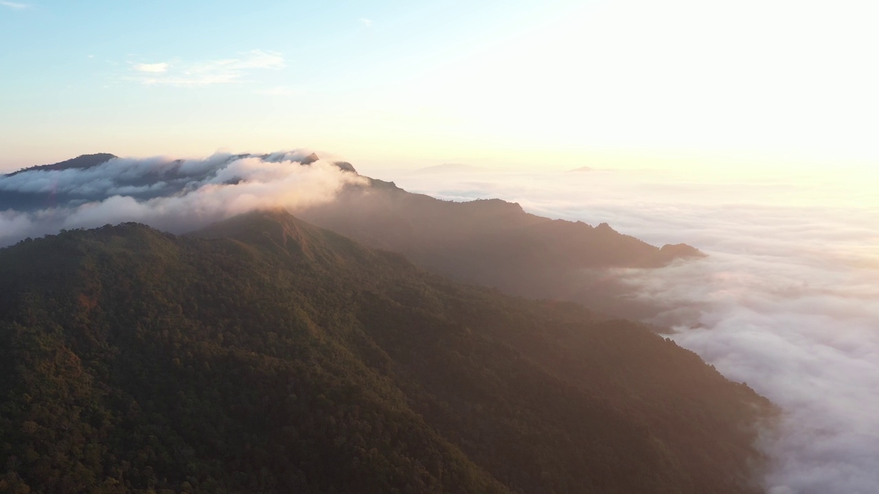 泰国北部的Phu Chi Fa视频素材