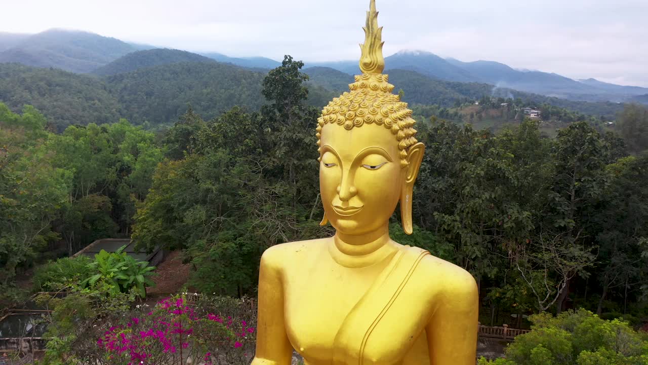 Phra That Chom Thong, Mae Sariang, Mae Hong Son省，泰国视频素材