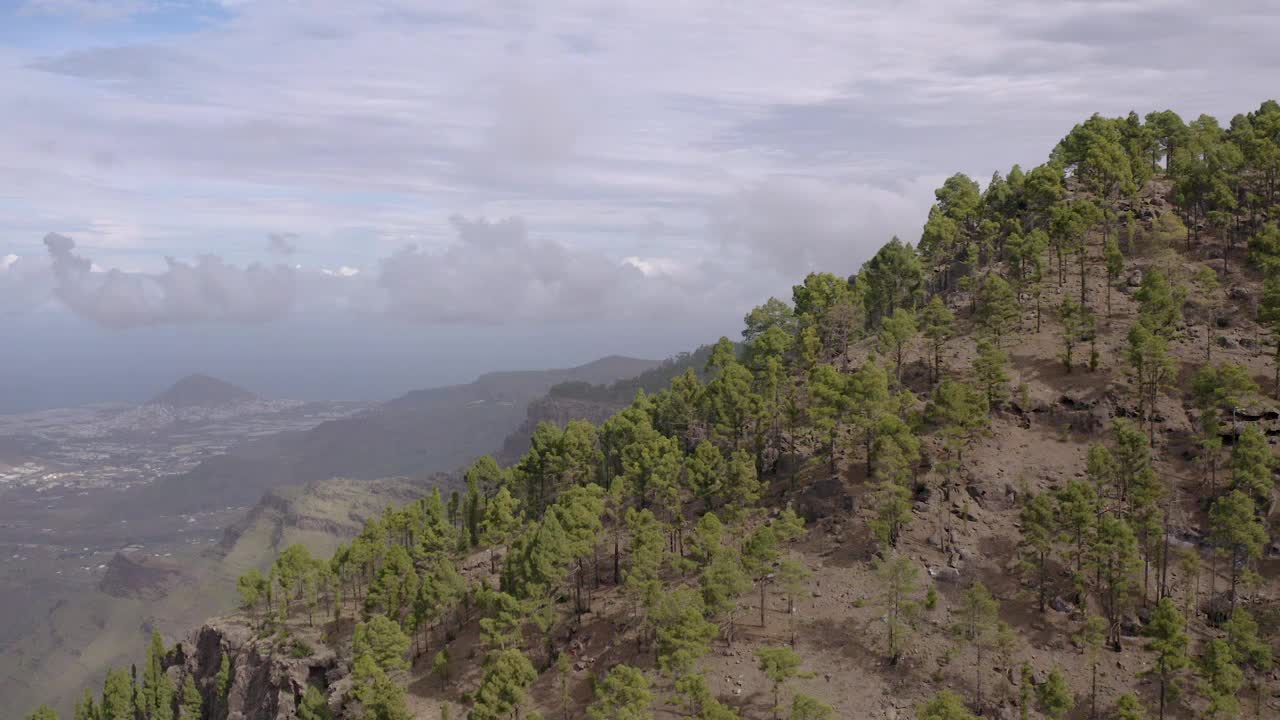 加那利群岛西海岸鸟瞰图。视频素材