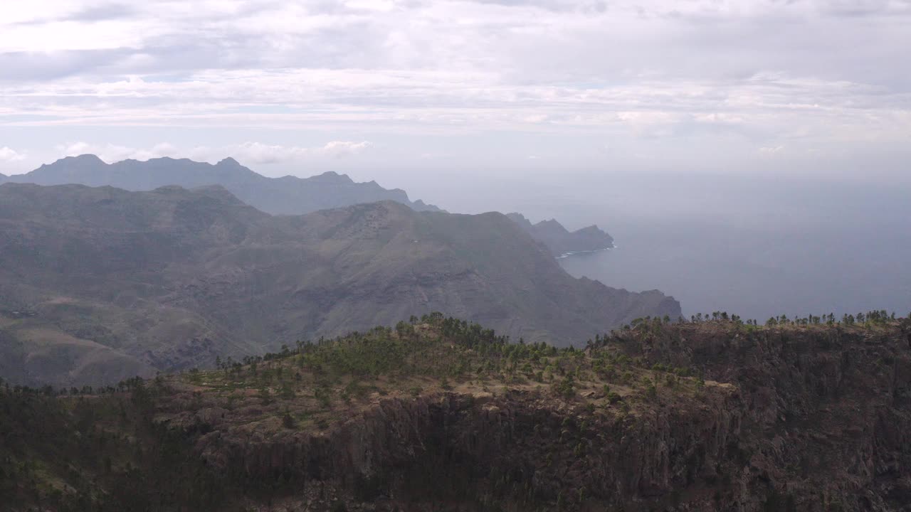 加那利群岛西海岸鸟瞰图。视频素材