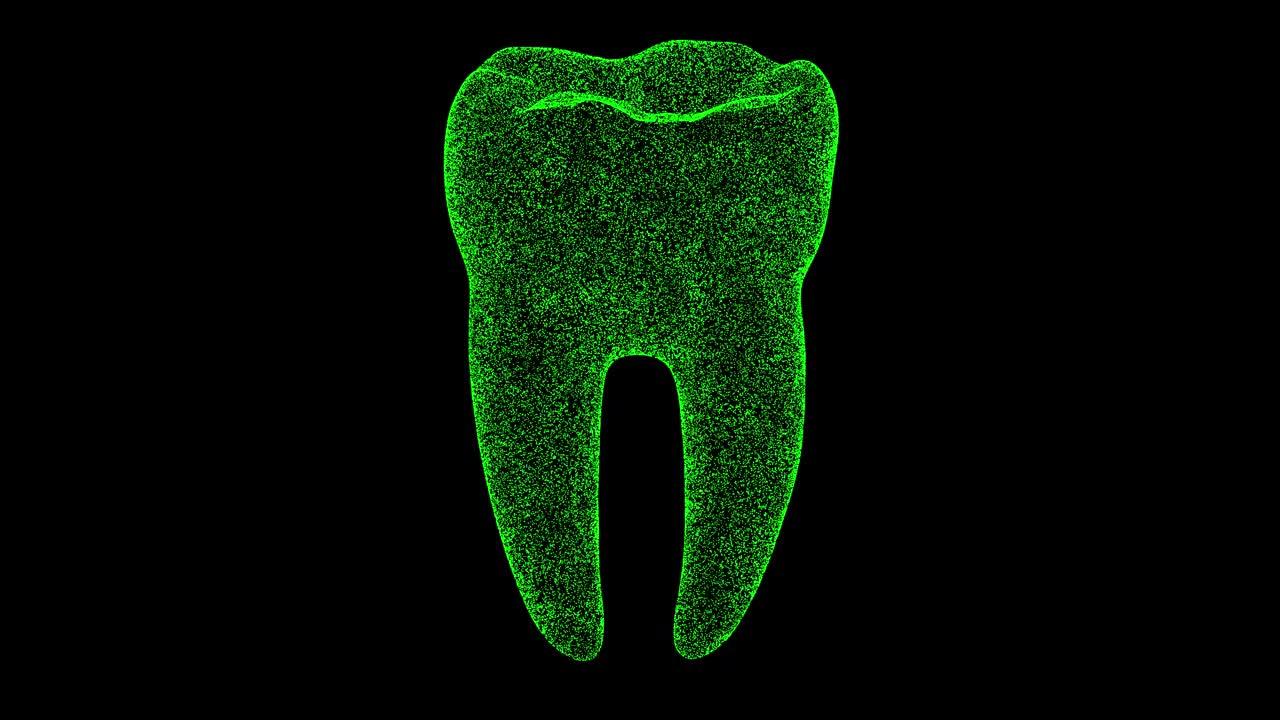 3D牙齿在黑色bg上旋转。物体溶解了闪烁的微粒。科学的医学理念。用于标题，文本，演示。3d动画60 FPS。视频素材