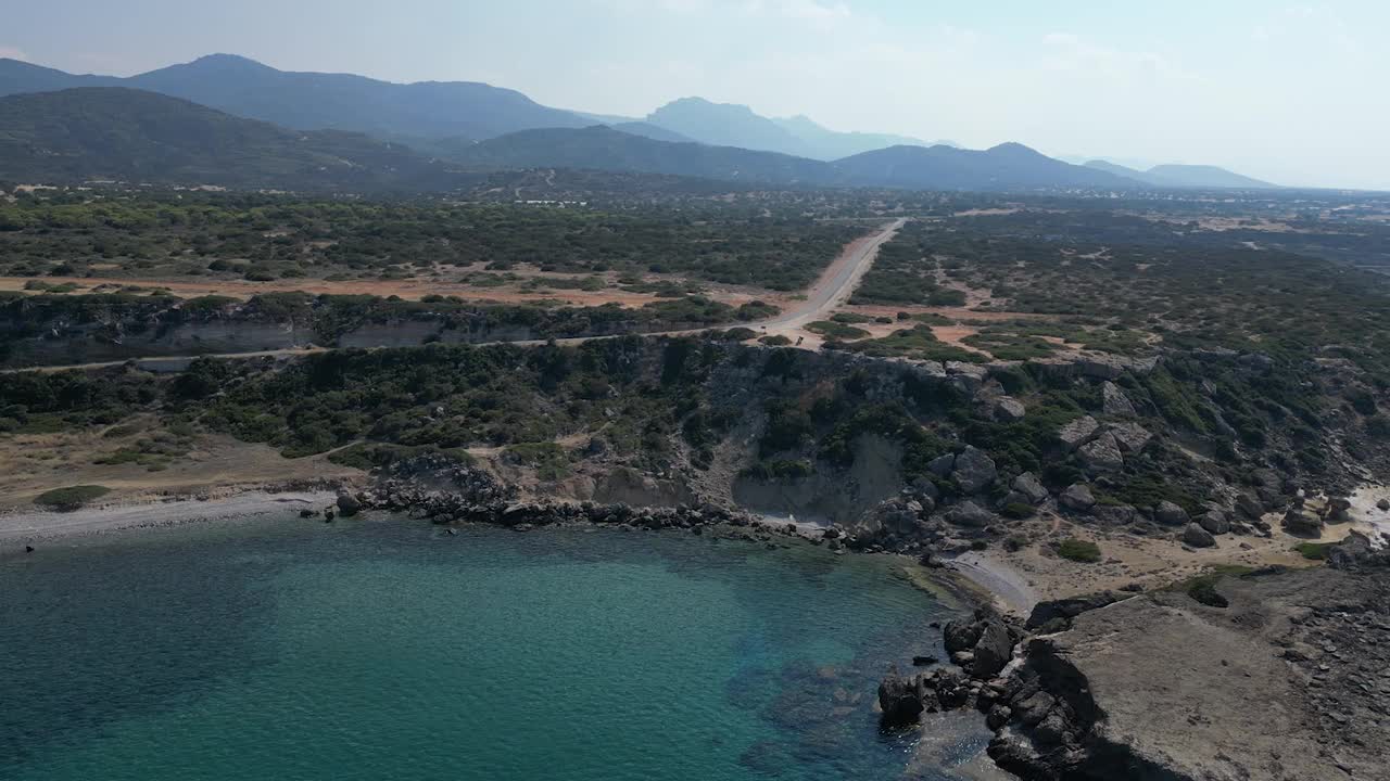 地中海海滨沙滩公路航拍视频素材