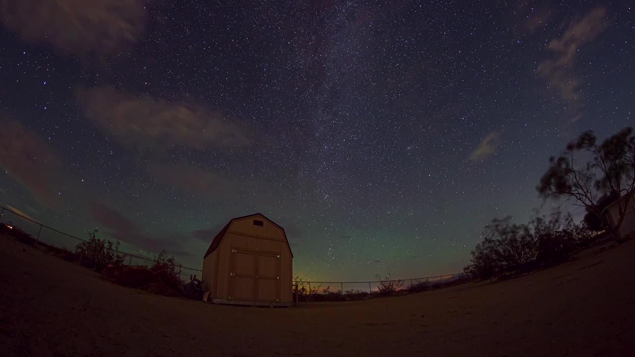 农场谷仓夜空星迹延时日出视频素材