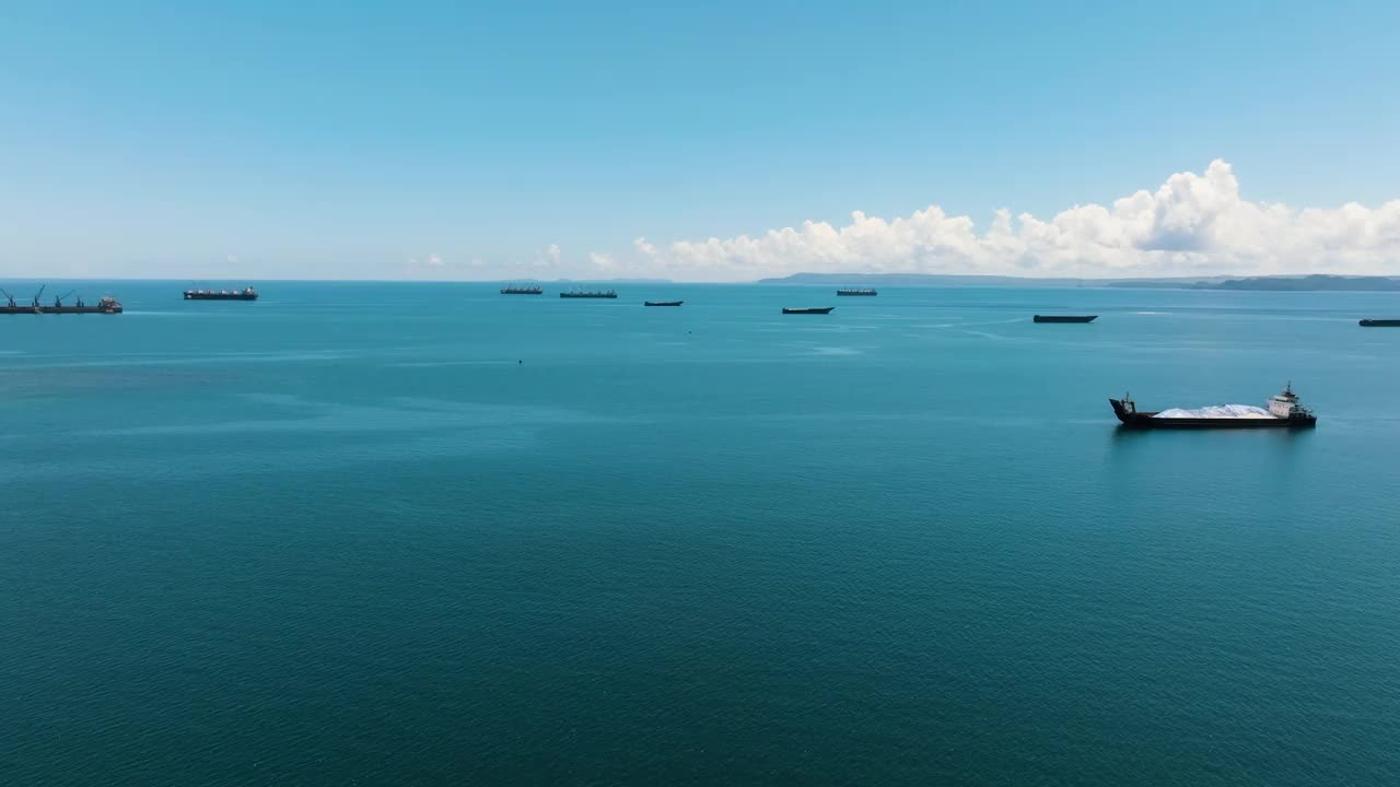 海面上有船。菲律宾。视频素材