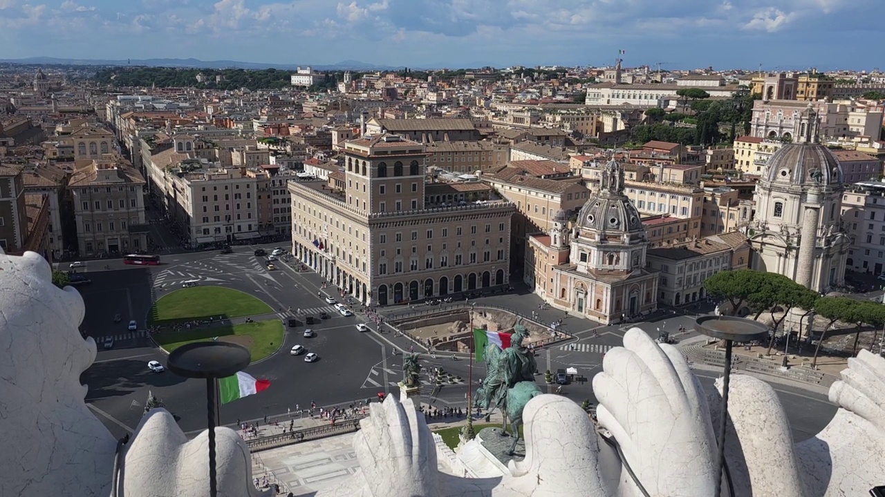 威尼斯广场(Piazza veneia)来自维多利亚广场视频素材