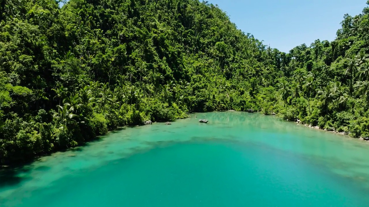 Top view of Lagoon in Tropical Island. Philippines.视频素材