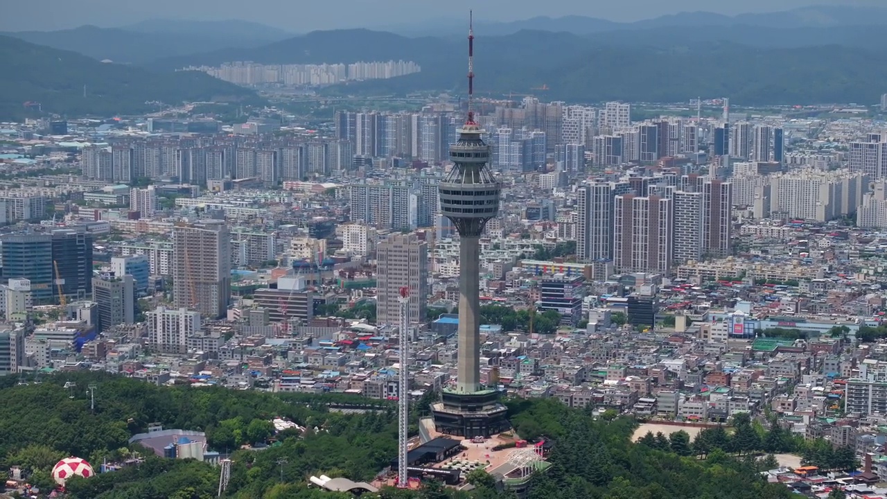 韩国大邱达西区Duryu Park、Duryu Mountain、大邱Eworld、83Tower等市中心视频素材