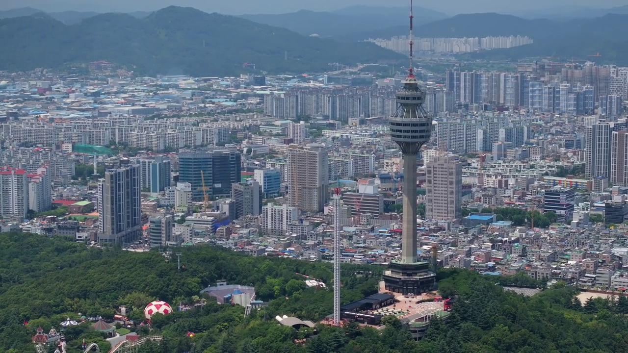 韩国大邱达西区Duryu Park、Duryu Mountain、大邱Eworld、83Tower等市中心视频素材