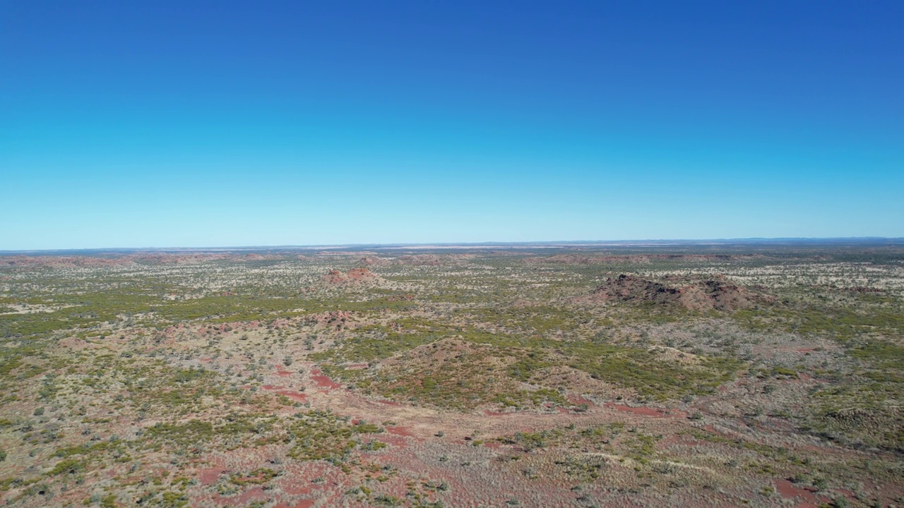 澳大利亚昆士兰州Cloncurry的航拍画面视频素材