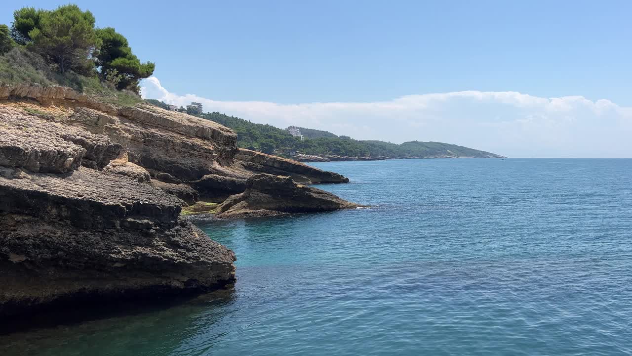 亚得里亚海海岸的景色。视频素材