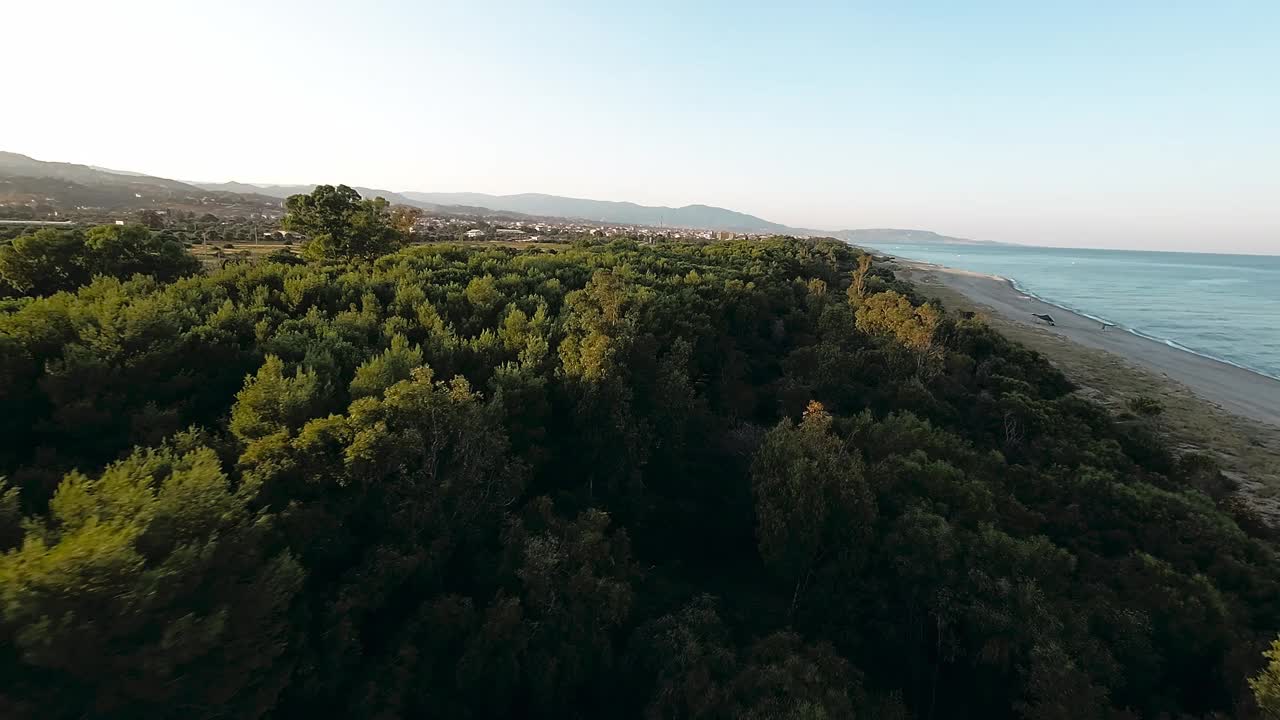 夏天的卡拉布里亚地区和地中海的海滩视频素材