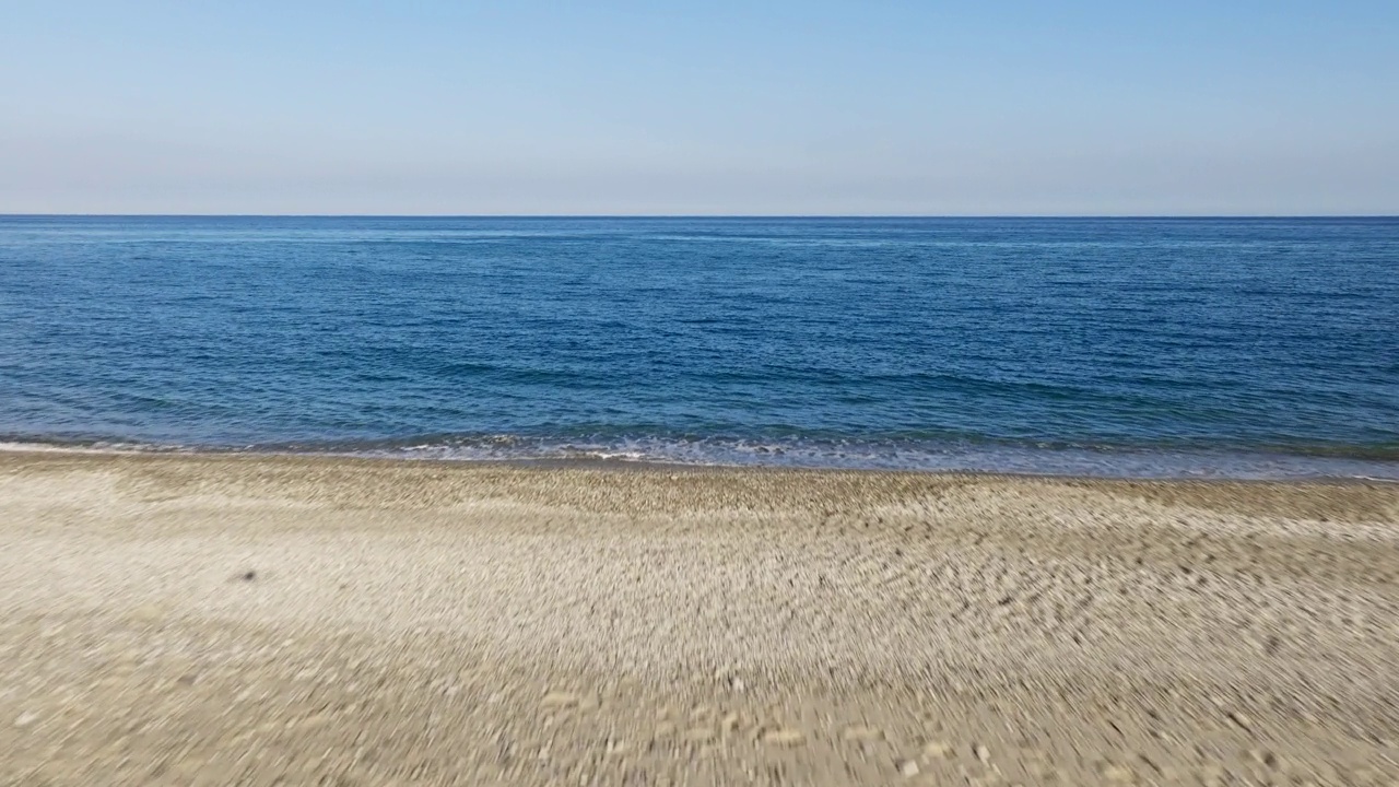 夏天的卡拉布里亚地区和地中海的海滩视频素材