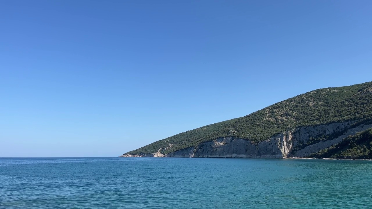 海景和山景。视频素材