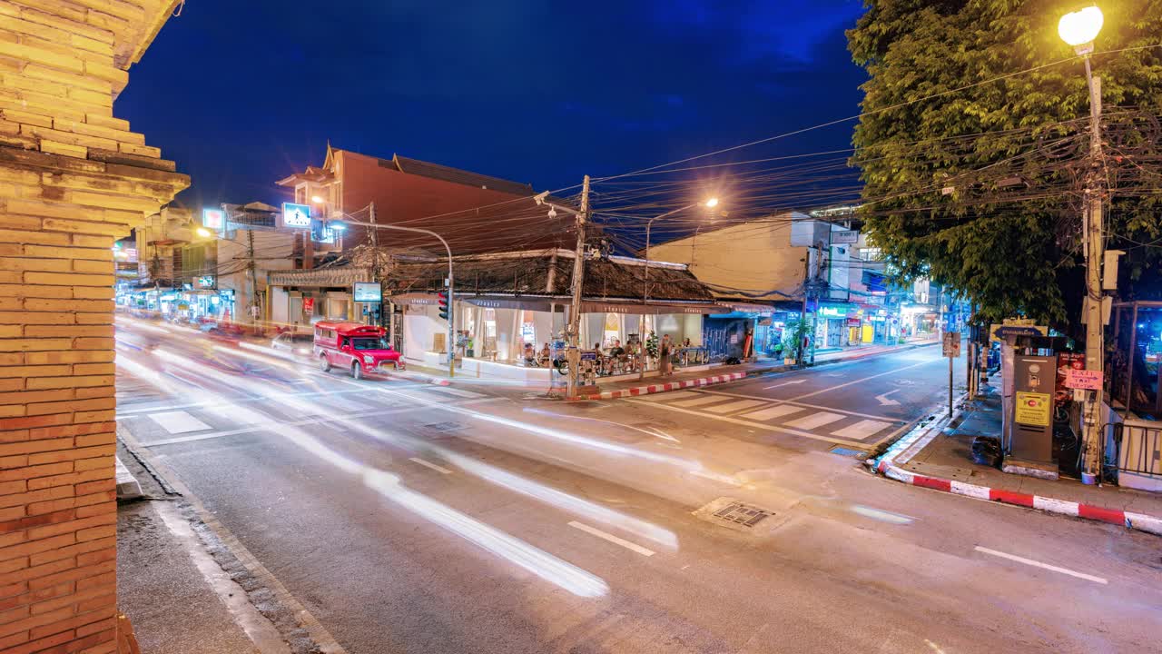 城市交通街道夜间时间视频素材